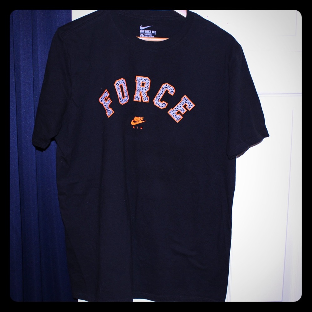 Nike T-shirt